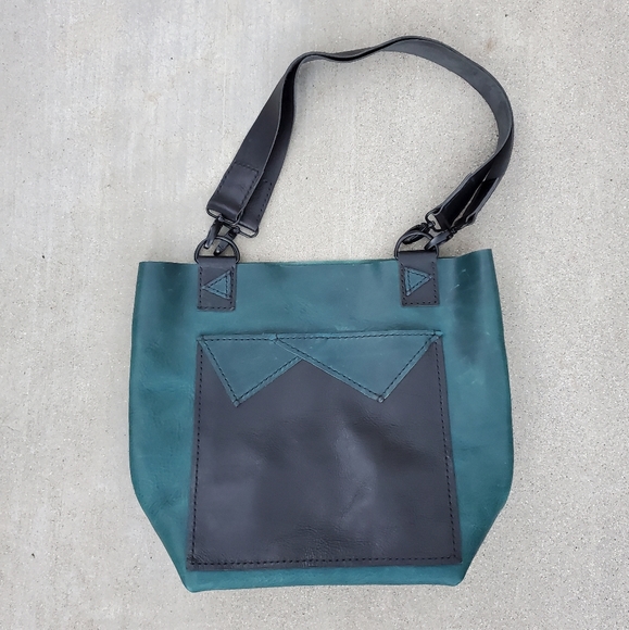 Two Tone Geometric Med Tote Leather Handmade/ Hand Stitched Turquoise & Black - Picture 1 of 9